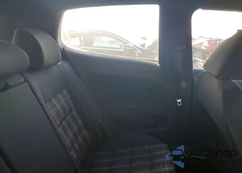 2011 Volkswagen Gti z USA, uszkodzony, nr VIN WVWEV7AJXBW087302